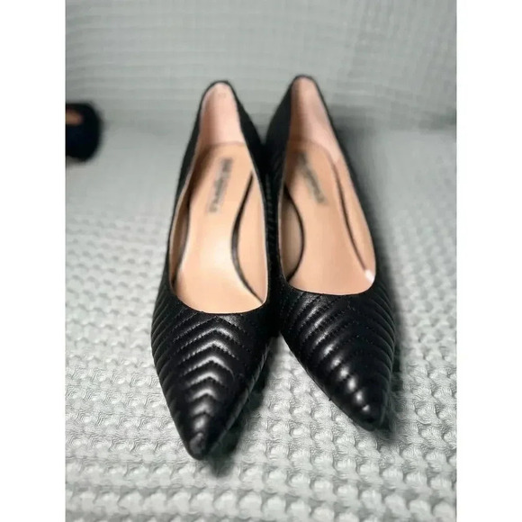 Karl Lagerfeld Rosette Quilted Pointed Toe Pumps | Black | 8.5 - Picture 6 of 15